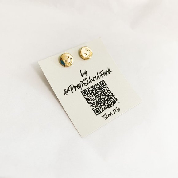Gold smiley stud earrings small - Picture 1 of 3
